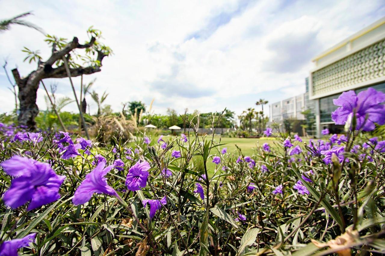 Maxonehotels At Resort Makassar Eksteriør bilde