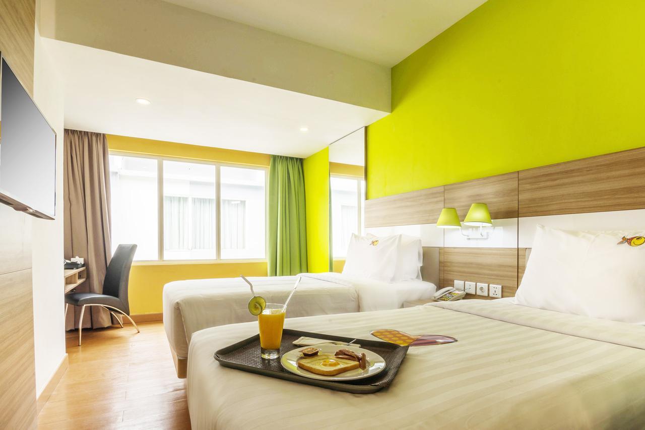Maxonehotels At Resort Makassar Eksteriør bilde